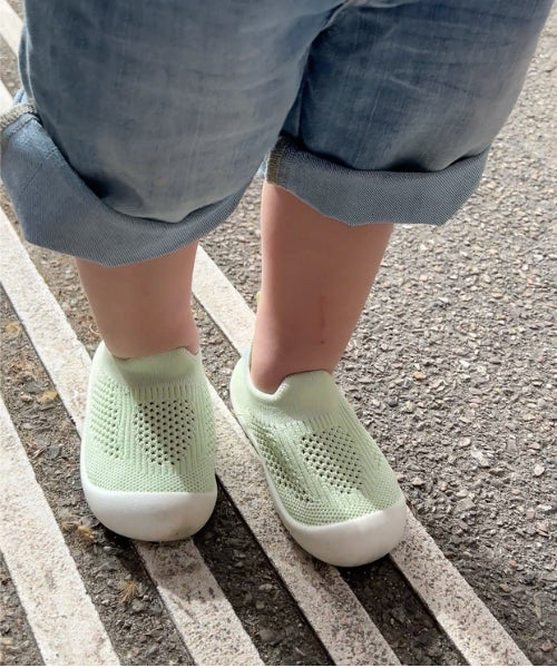 Chaussures bébé ultra respirantes | CooliPieds™