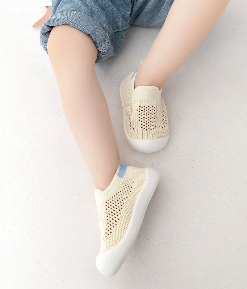 Chaussures bébé ultra respirantes | CooliPieds™