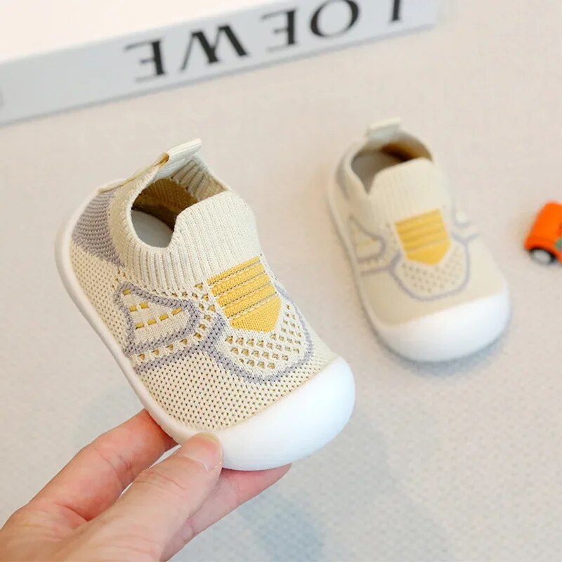 Chaussures bébé respirantes | PetitsPasSûrs™